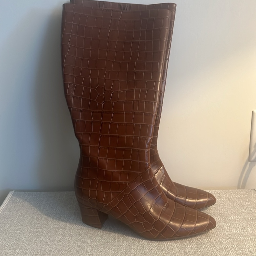 NWT NATURALIZER Wide Calf Brown Knee High Block Heel Leather Boots Size 7.5 - Picture 5 of 13
